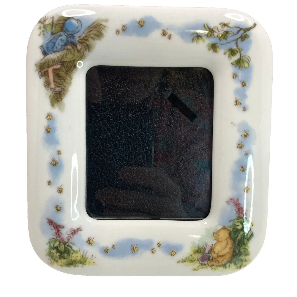 Royal Daultons Disney Classic Pooh Porcelain Frame‎ Christopher Robin 5.75